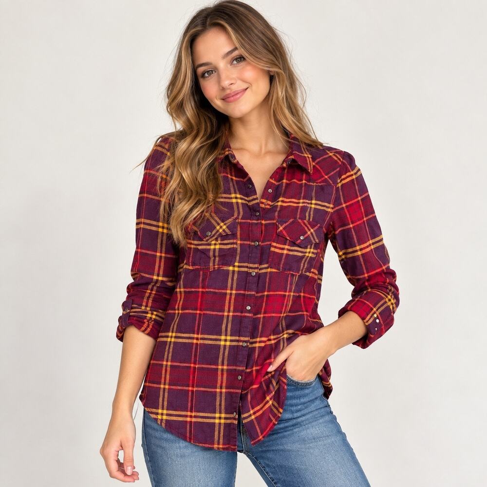 Maurices Womens Button Up Flannel Shirt Top Red Plaid Long Sleeve Collared Small